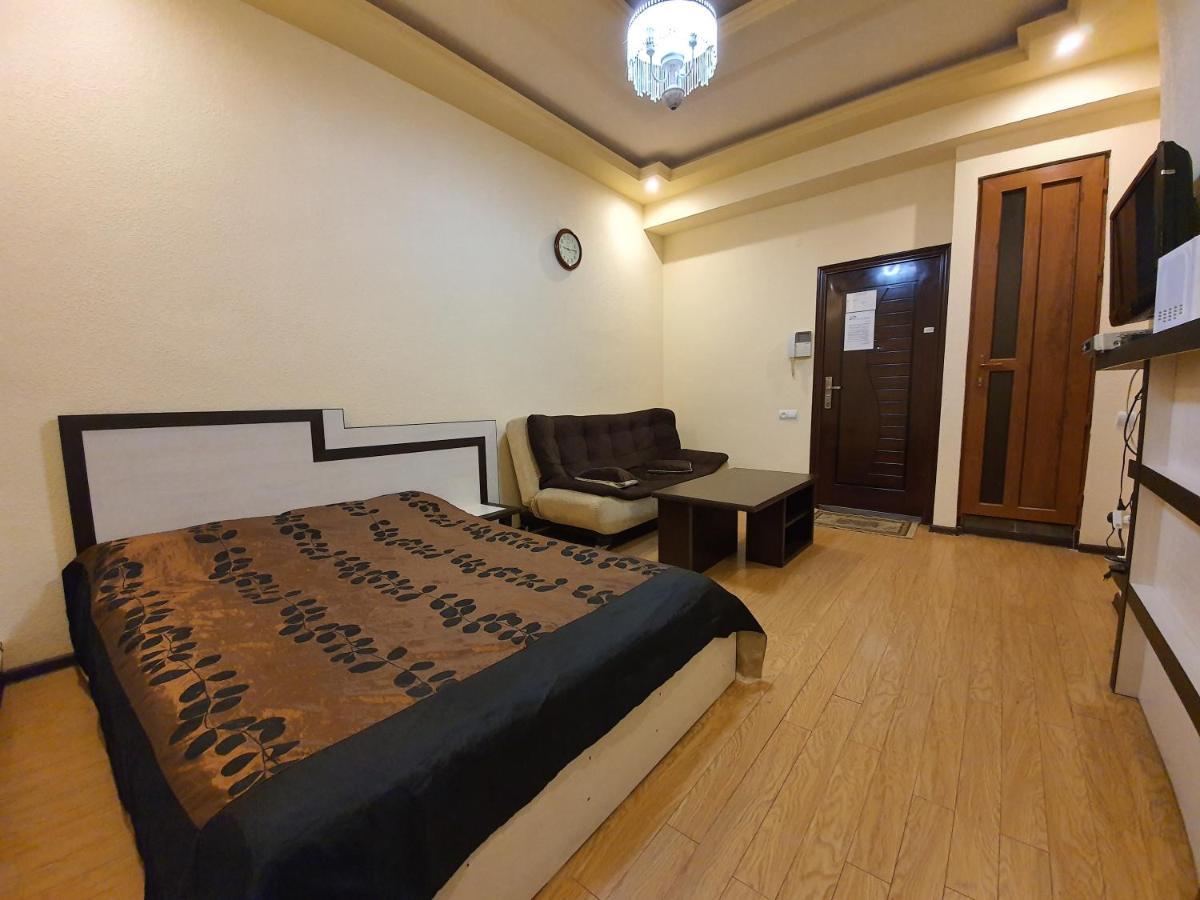 Tatev Apartments Ереван Экстерьер фото