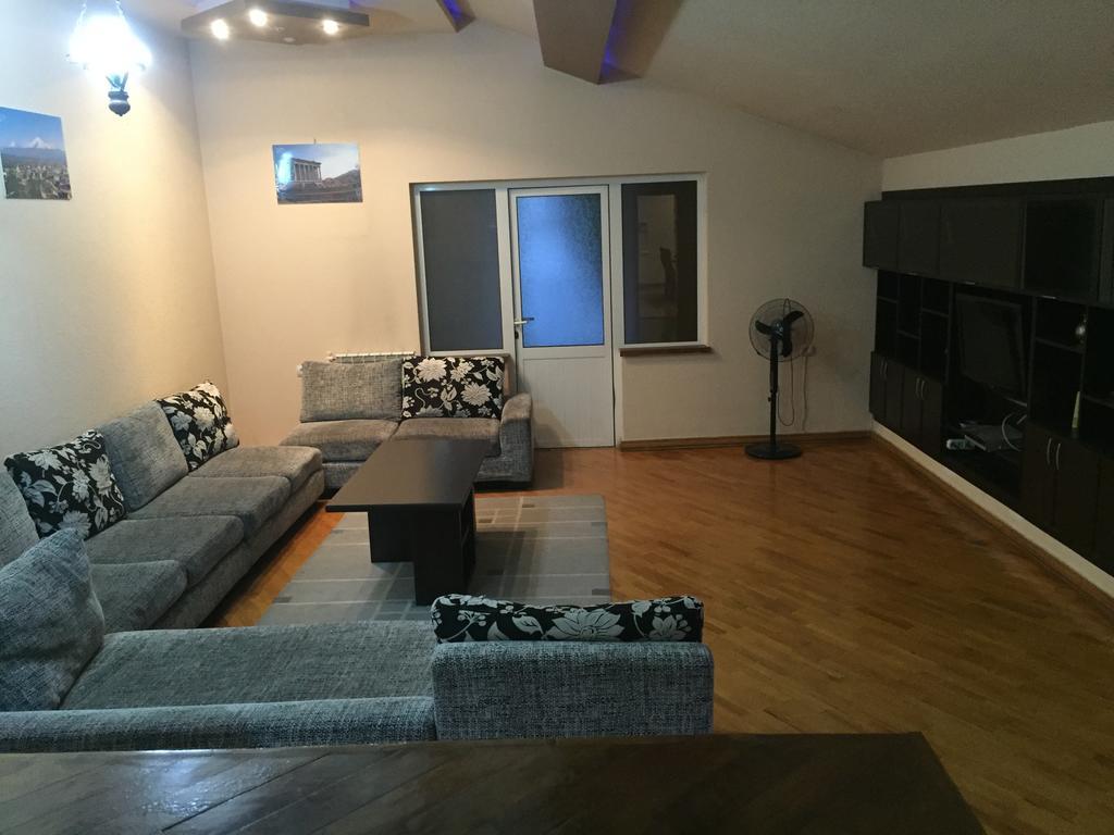 Tatev Apartments Ереван Экстерьер фото
