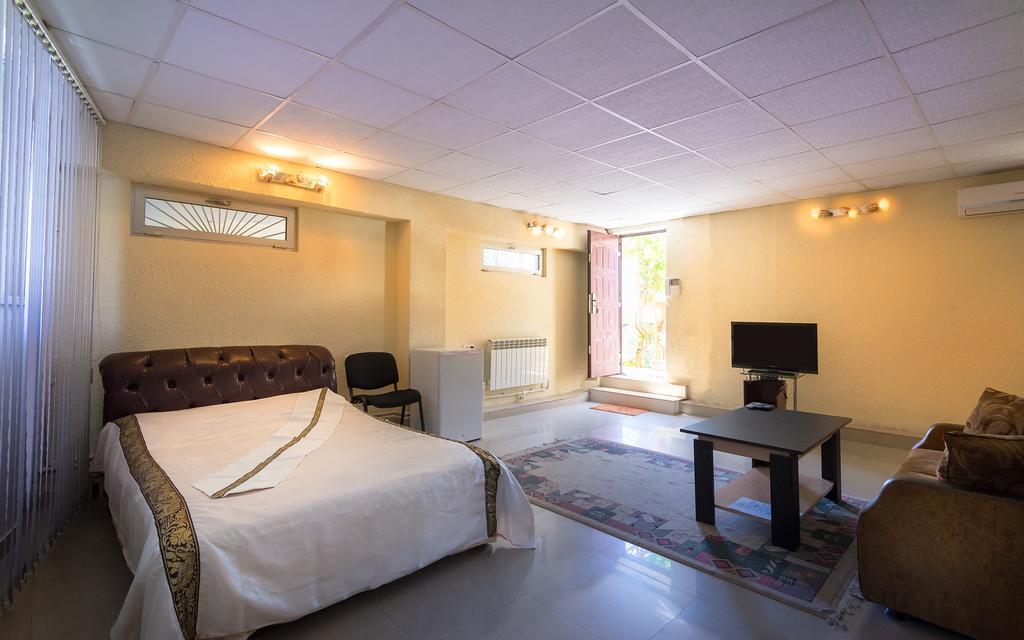 Tatev Apartments Ереван Экстерьер фото